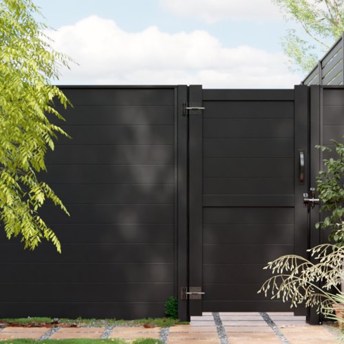 DuraPost&reg Gates Black