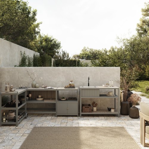 Outdoor Kitchens & Storage