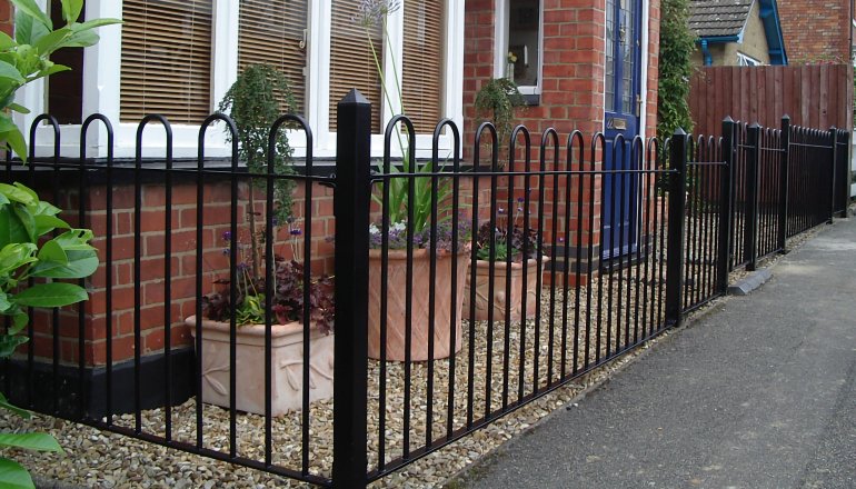 Low Bow Rails Bow Top Metal Railings | Decorative Safety Fencing | BM Steel