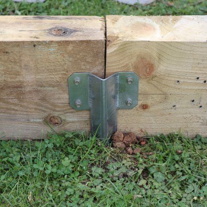 FENCEMATE&reg Sleeper Pin Straight Bracket 365 x 2mm - Galvanised