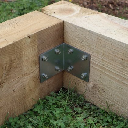 FENCEMATE&reg Sleeper Angle Bracket 85 x 85 x 80 x 2.5mm - Galvanised